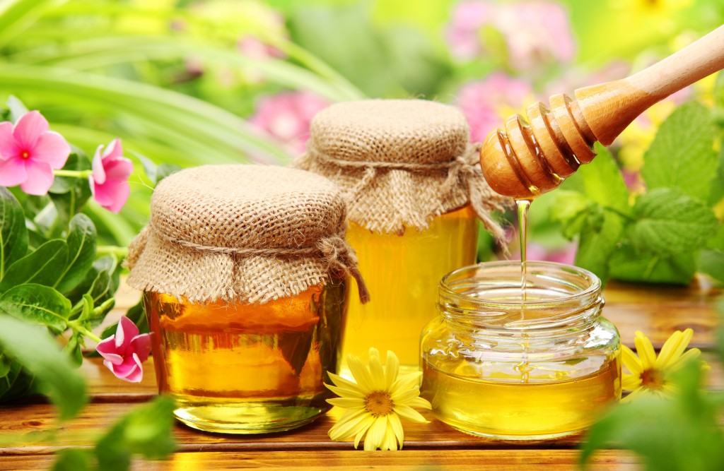 Cách trị mụn nhanh nhất bằng mật ong nguyên chất