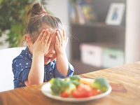 Bữa ăn thiếu chất làm trẻ suy dinh dưỡng