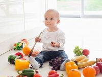 Thay đổi chế độ dinh dưỡng cho bé