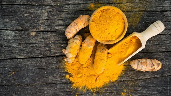 Tại sao tinh bột nghệ vàng có tác dụng chữa đau dạ dày?