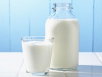Học cách làm kem dưỡng da từ sữa tại nhà cho phái nữ