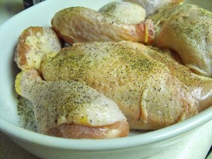 Cách làm món gà rán - Chuẩn bị ướp gà