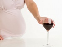 5 loại đồ uống mẹ bầu nên tránh xa