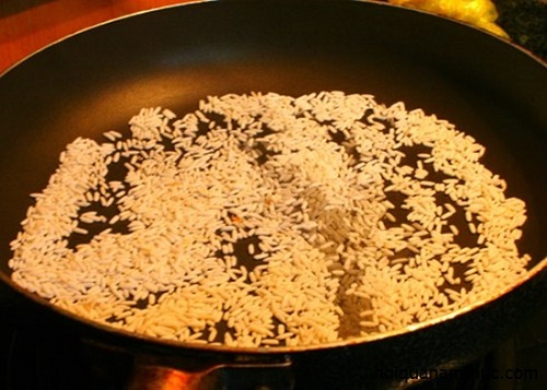 Chữa tiêu chảy bằng gạo rang 