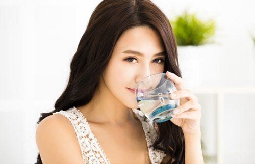 Nguyên tắc uống nước cho người bệnh tiểu đường 